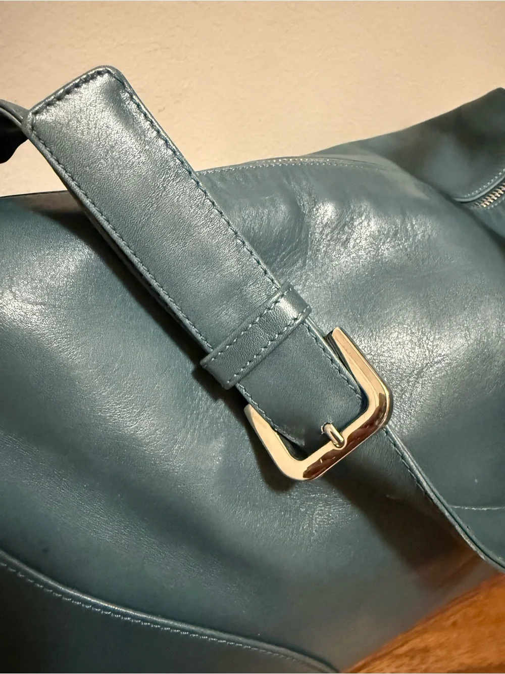 Made in Italy Bally Teal Leather hobo Shoulder Bag